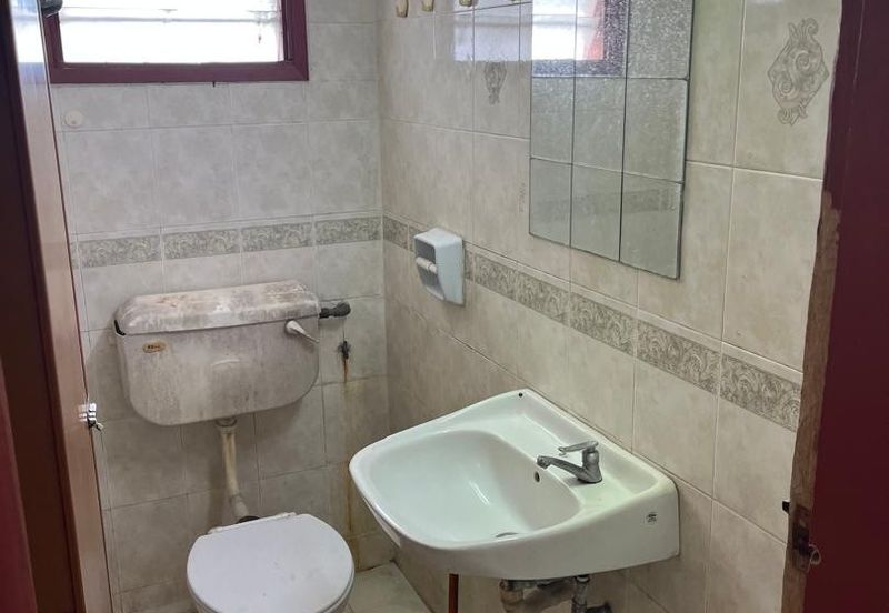 Subang Perdana Goodyear Court 10