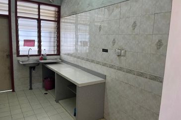 Subang Perdana Goodyear Court 10