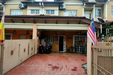 Bandar Tun Hussein Onn