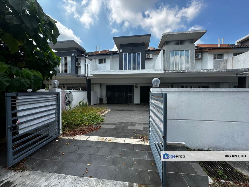 Taman putra prima, Puchong, Selangor for sale 100% Loan renovated 2 Storey Taman putra prima 22 x 75 Freehold, Selangor, Puchong