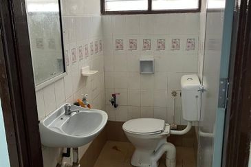 Makmur Apartment, Taman Sri Subang