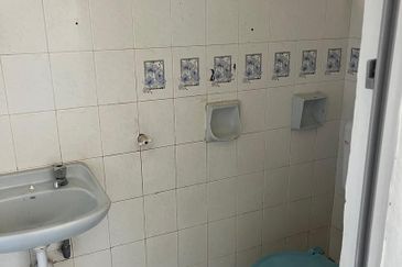 Makmur Apartment, Taman Sri Subang