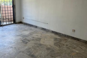 Makmur Apartment, Taman Sri Subang