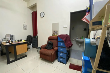 D'Premier @ Bandar Damai Perdana