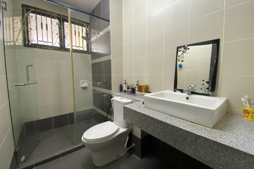 D'Premier @ Bandar Damai Perdana