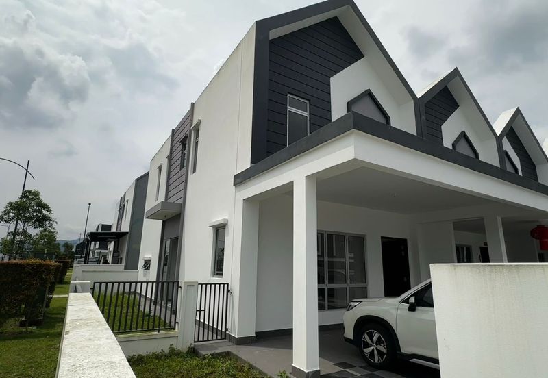 Hazelton @ Eco Forest 3