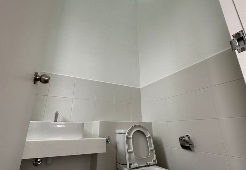 Hazelton @ Eco Forest 3