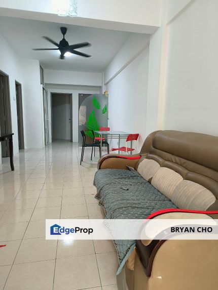 Red Ruby Apartment, seri kembangan, selangor for sale [Level 1&Reno]100%Loan] Red Ruby 2 , Freehold , 856 sf ,seri kembangan, Selangor, Seri Kembangan
