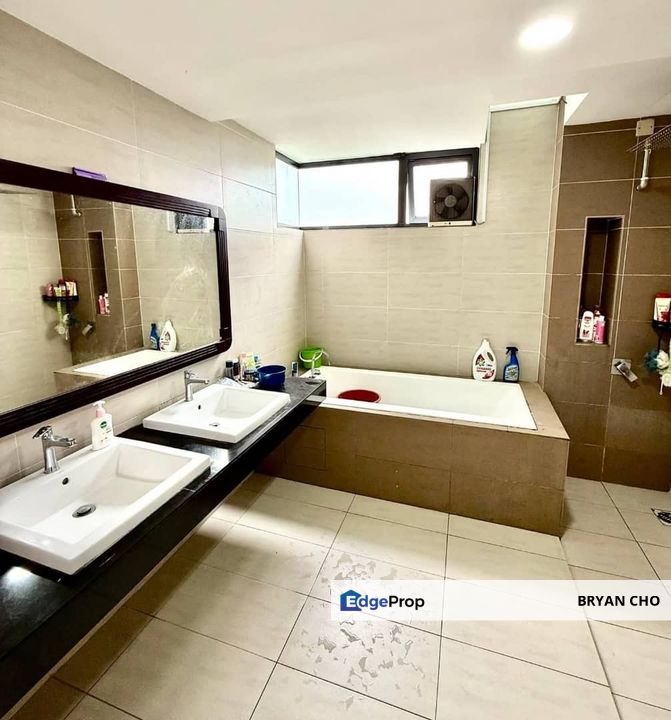 Taman Sunville, kajang, selangor for sale Fully Renovated 3-Storey Semi-D @ Taman Sunville, Bandar Sungai Long, Selangor, Kajang