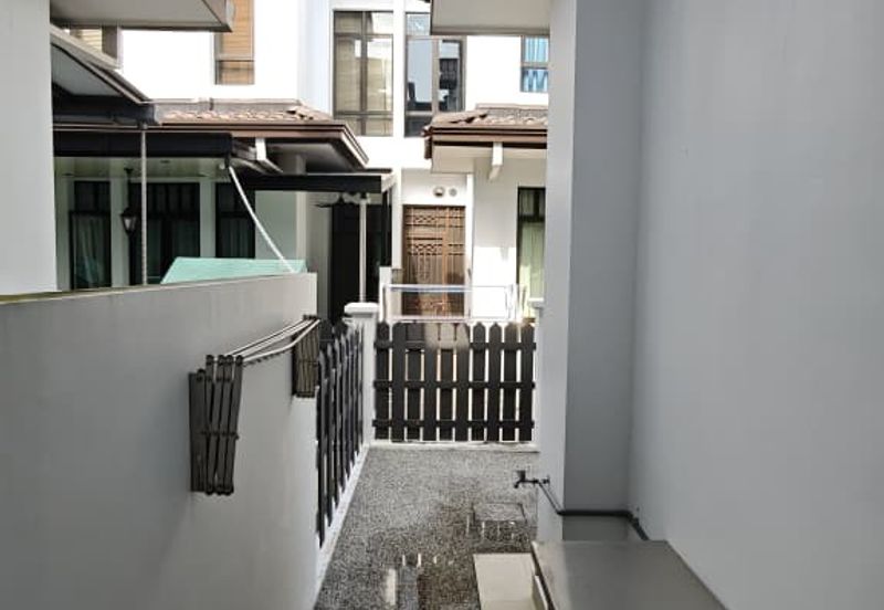 Tenderfields @ Eco Majestic