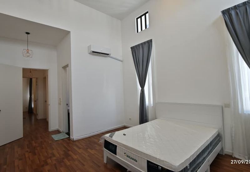 Tenderfields @ Eco Majestic