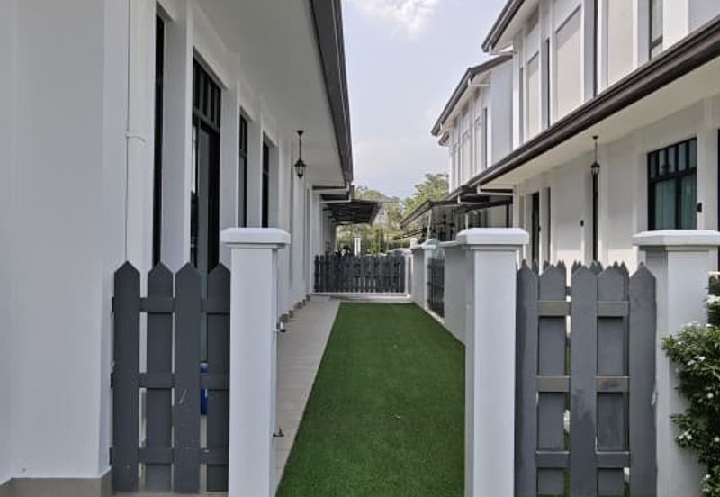 Tenderfields @ Eco Majestic