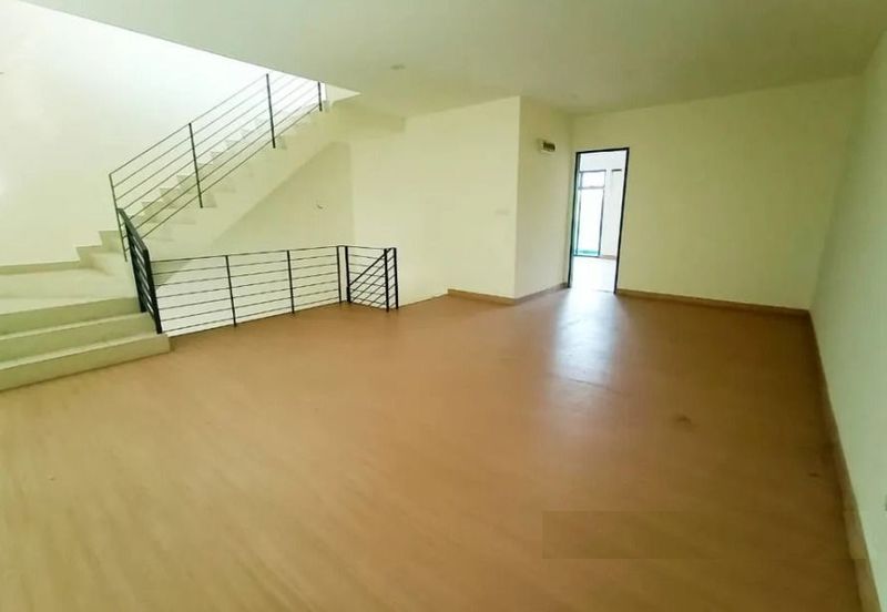 Taman Nusaputra Timur