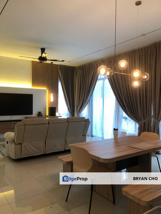 Tenderfields @ Eco Majestic, semenyih, selangor for sale 100% Loan , Low depo , 2 storey cluster Semi-D , 32 x 70 , renovated, Selangor, Semenyih