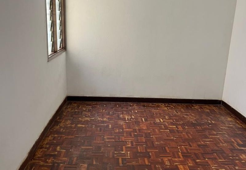 Makmur Apartment, Taman Sri Subang