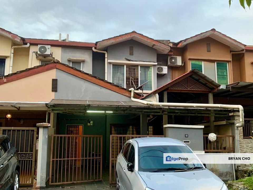 Taman sinaran balakong, selangor for sale 100%Loan  low depo 2 Storey Taman sinaran , 20 x 65 , balakong, Selangor, Balakong