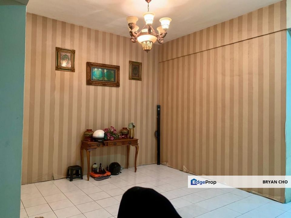 Taman sinaran balakong, selangor for sale 100%Loan  low depo 2 Storey Taman sinaran , 20 x 65 , balakong, Selangor, Balakong