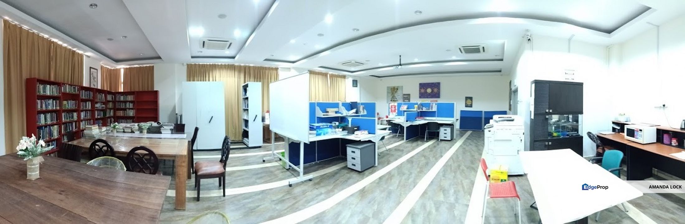 Nice renovated office at Puchong Prima Business Centre near LRT w lift, Selangor, Puchong