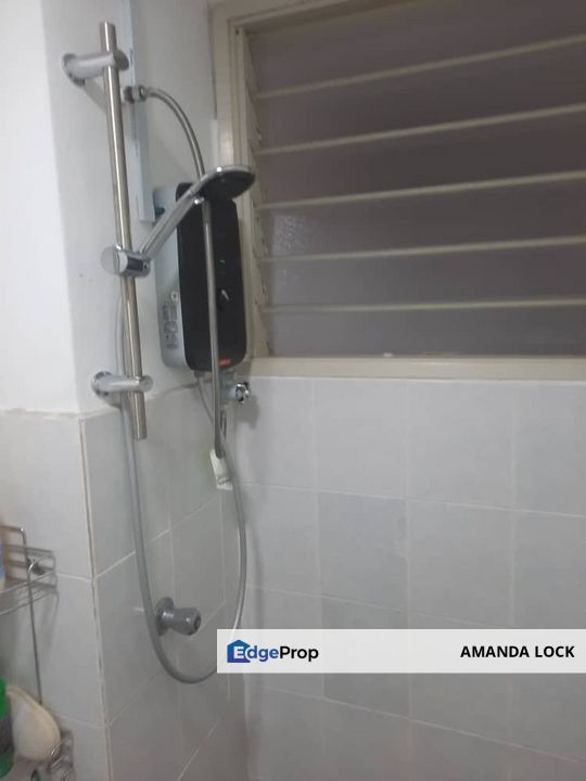 D'Palma 1st floor partly furnished at Taman Wawasan  Puchong Jaya , Selangor, Puchong