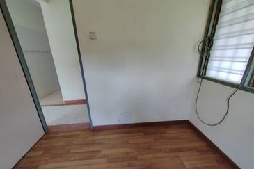 Jalan Anggerik Aranda 31/29