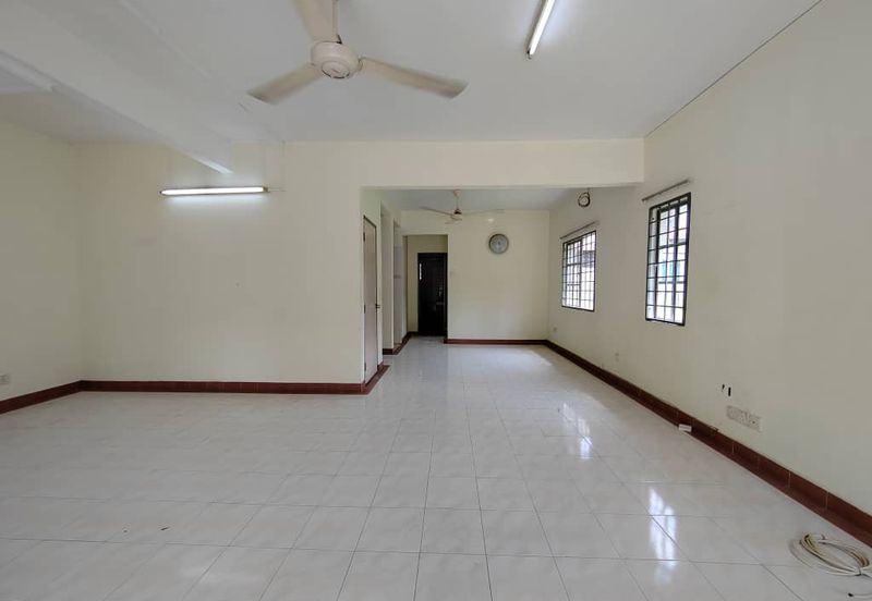 Jalan Anggerik Aranda 31/29