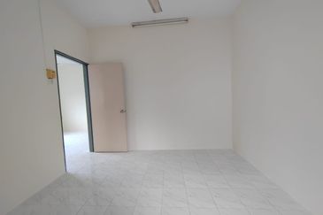 Jalan Anggerik Aranda 31/29