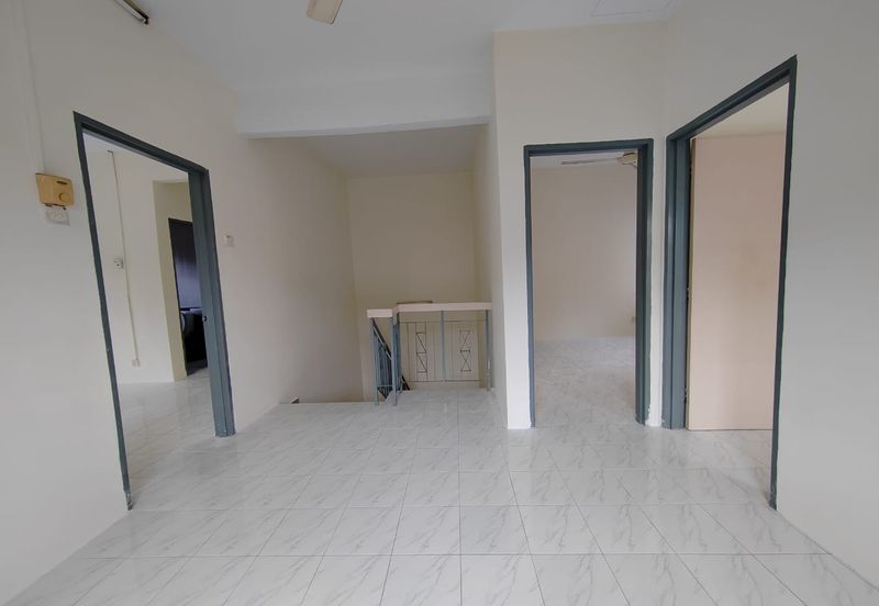 Jalan Anggerik Aranda 31/29