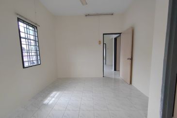 Jalan Anggerik Aranda 31/29