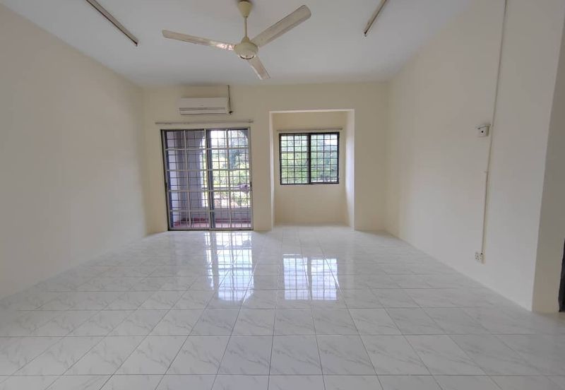 Jalan Anggerik Aranda 31/29