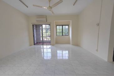 Jalan Anggerik Aranda 31/29