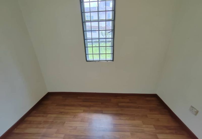 Jalan Anggerik Aranda 31/29