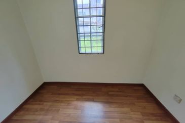 Jalan Anggerik Aranda 31/29