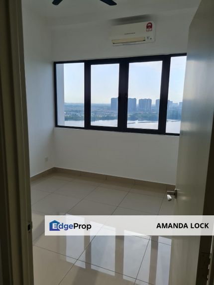 Puchong D'Island Skyvilla Condominium for sale Partly Furnished, Selangor, Puchong