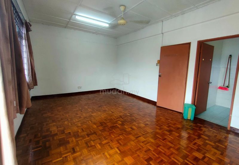 Taman Saujana Puchong