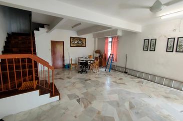 Taman Saujana Puchong