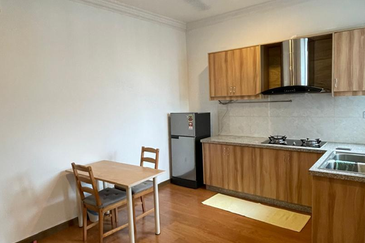 Zefer Hill Residence