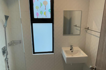 Zefer Hill Residence