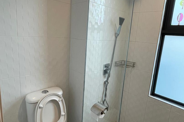 Zefer Hill Residence