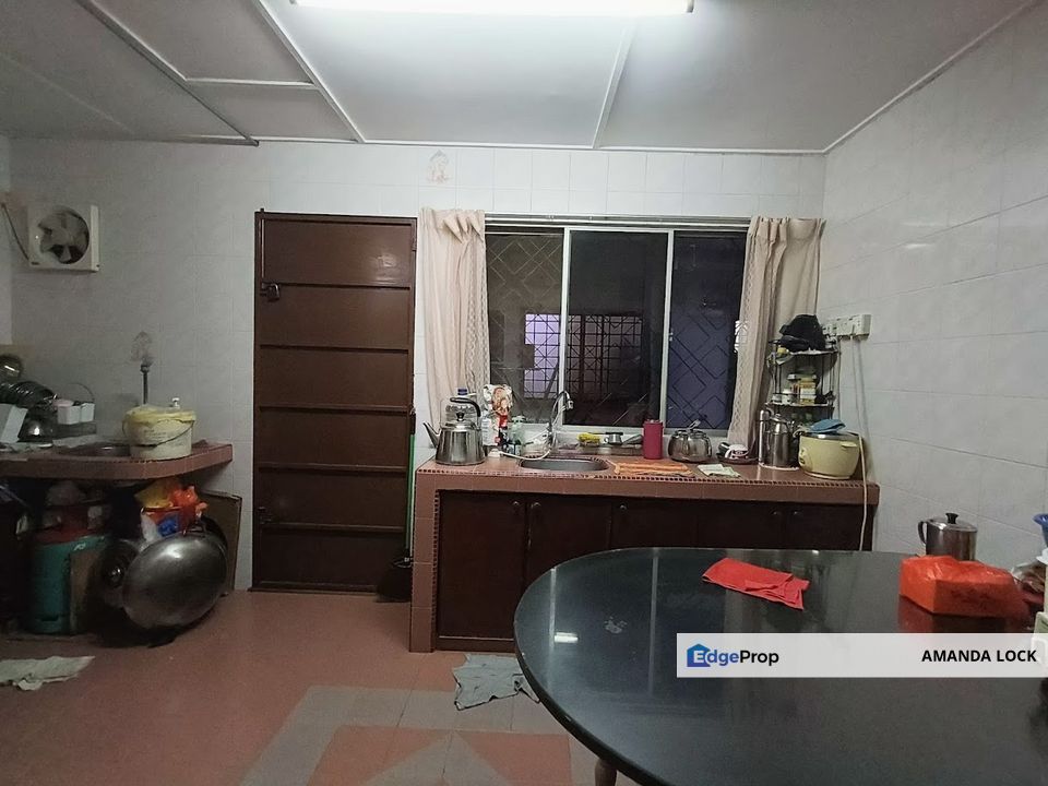 Double storey house at Jalan Merpati Bandar Puchong Jaya for sales, Selangor, Puchong