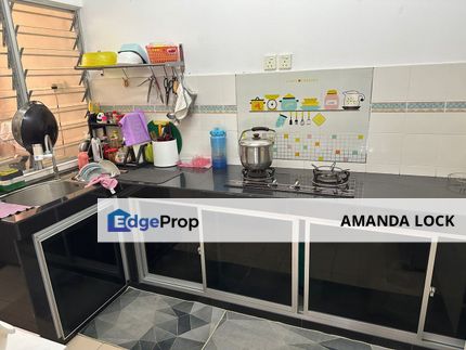 Pangsapuri Seri Meranti Puchong Apartment for Sale Partly Furnished, Selangor, Puchong