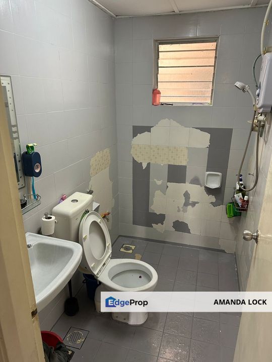 Pangsapuri Seri Meranti Puchong Apartment for Sale Partly Furnished, Selangor, Puchong