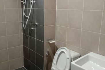 Aurora Residence @ Lake Side City