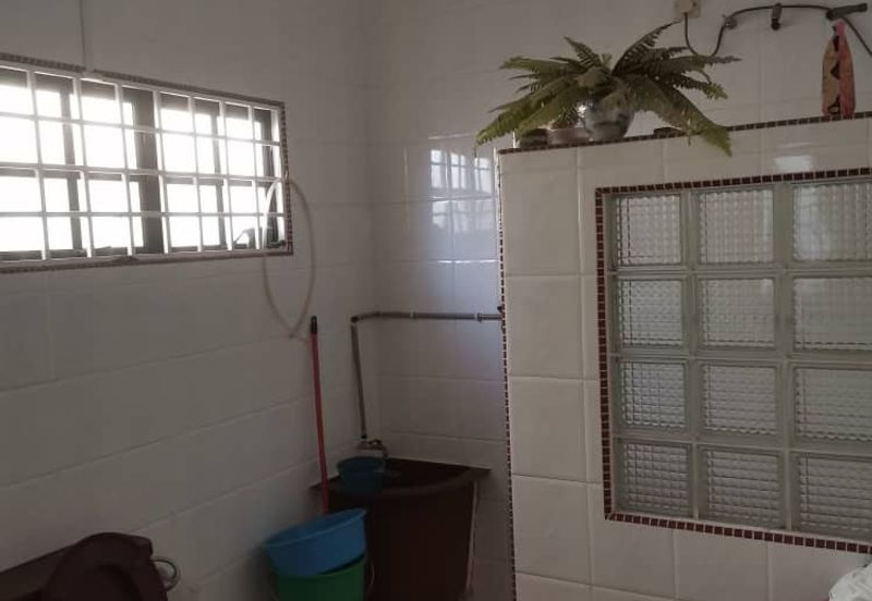 Seremban Garden Jalan Seroja 7 Rahang Seremban Bungalow house for sale renovated partly