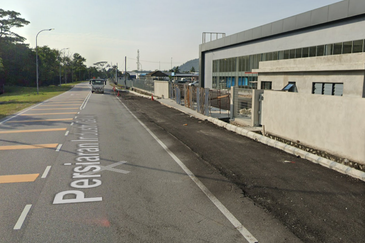 Factory at Galla Industrial Park Labu Seremban for sales fully built