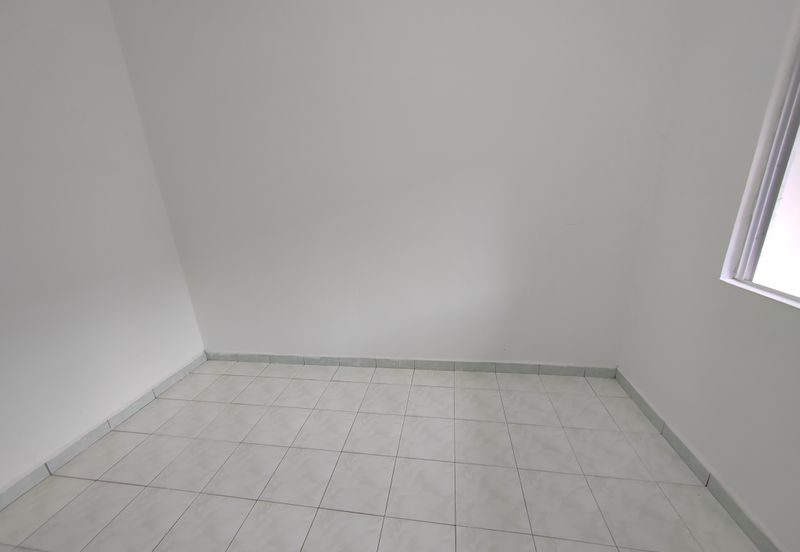 Taman College Heights (Sikamat)