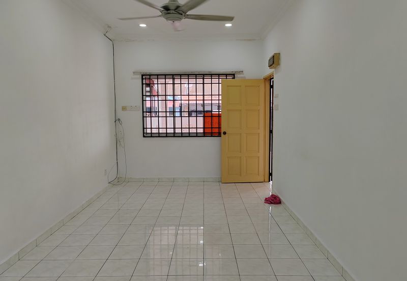 Taman College Heights (Sikamat)