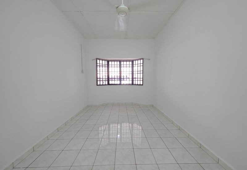 Taman College Heights (Sikamat)