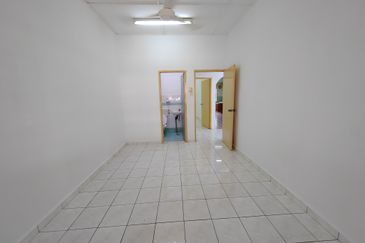 Taman College Heights (Sikamat)