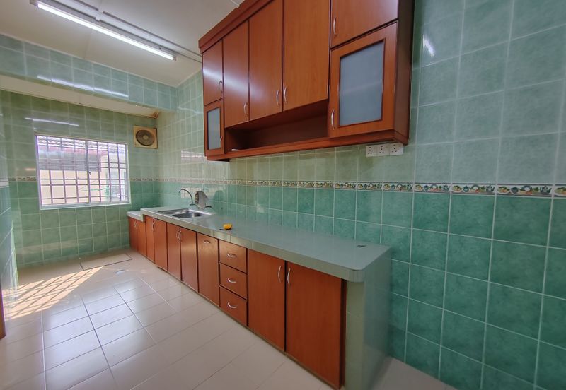 Taman College Heights (Sikamat)