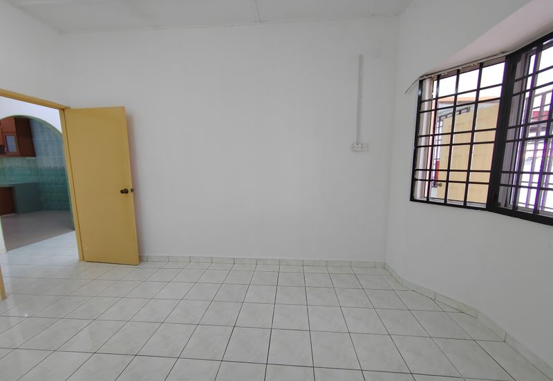 Taman College Heights (Sikamat)